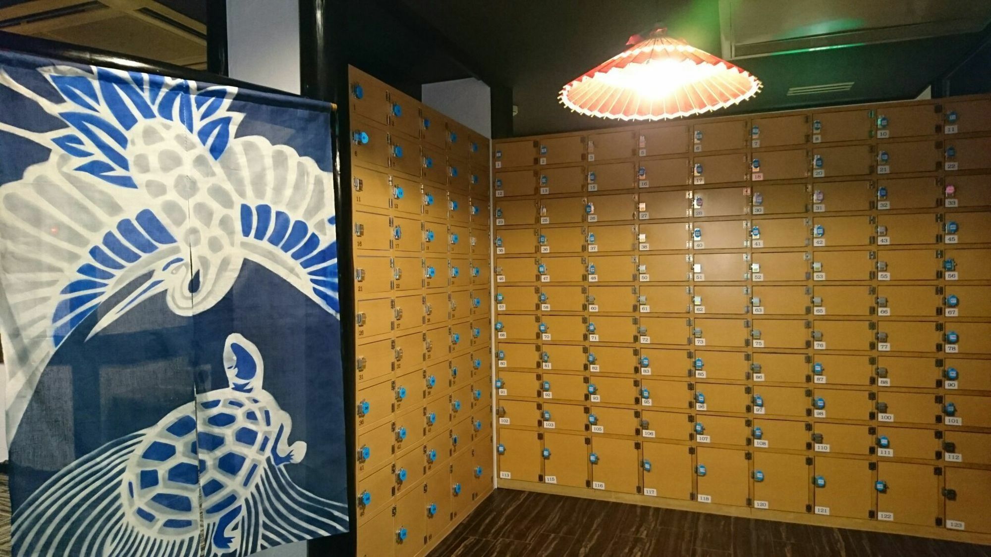 Capsule Hotel Hatagoya 東京都 外观 照片